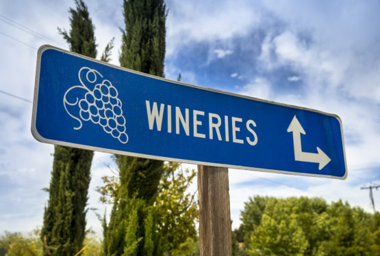 Winery Guide Sign for the Niagara Region and Lake Ontario